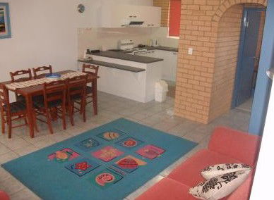 Yamba Motor Inn - Flights 4