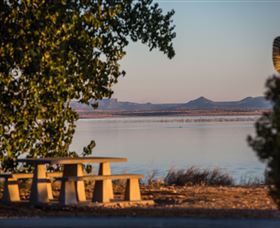 Fairbairn Dam, Lake Maraboon - Flights 0