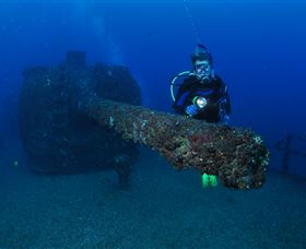 HMAS Brisbane Dive Site - Flights 1