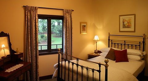 MossGrove Bed And Breakfast - Flights 0