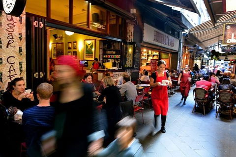 Half Day Walking Tour Of Melbourne - Flights 4