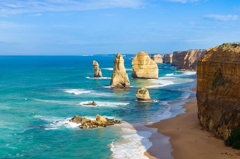 LGBT+ Friendly 3 Day Private Tour Great Ocean Road + Phillip Island - Flights 1