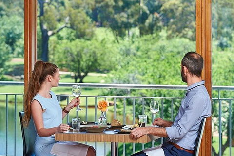 Romance Cruise + Scenic Tour + Beer Tasting + 3 Course Lunch + Hamper - Flights 3
