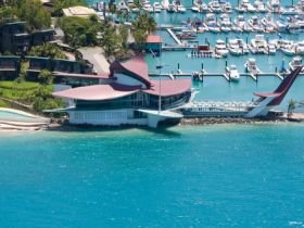 Hamilton Island Yacht Club - Flights 0