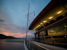 Hamilton Island Yacht Club - Flights 1