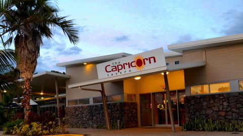 Capricorn Tavern - Flights 2
