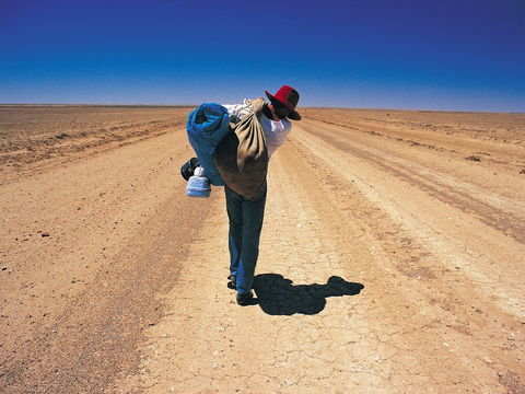 A Portrait Of Australia: Stories Through The Lens Of Australian Geographic - Flights 0