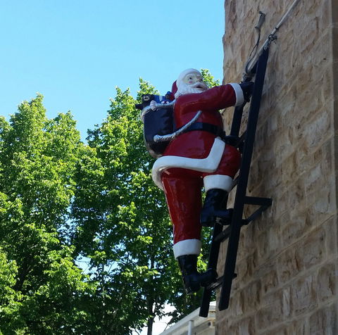 Hahndorf Christmas Market Walking Tours - Flights 1