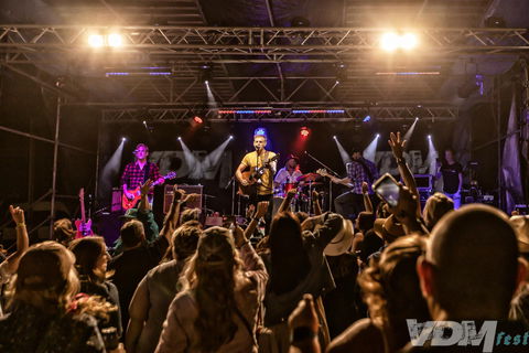 VDM Fest - Rock Edge Country Music Festival - Flights 0