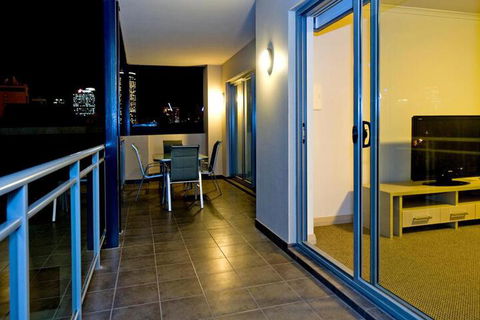 Verandah Apartments - Flights 6