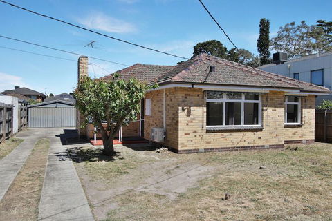 Ivy Units Glen Waverley - Flights 1