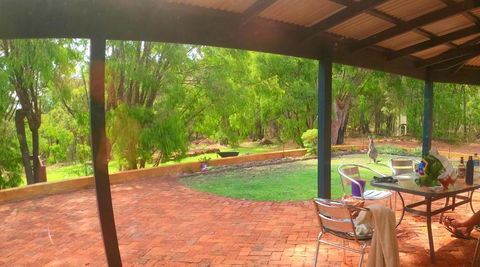 Yallingup Pet Friendly Bush Retreat - Flights 3