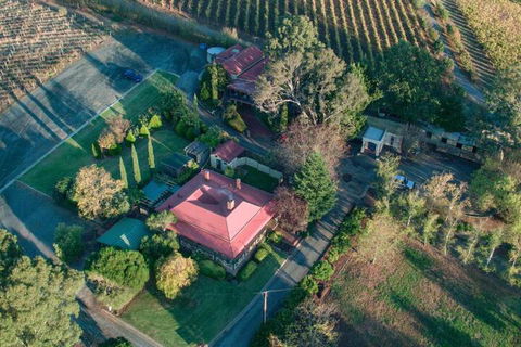 Vineyard Cottage BnB - Flights 2