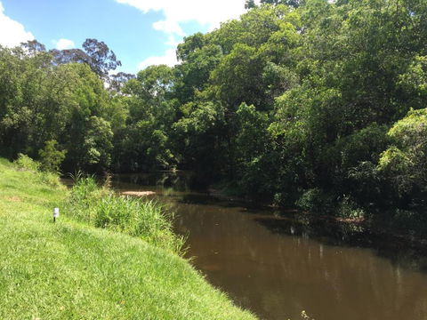 Yandina Caravan Park - Flights 1