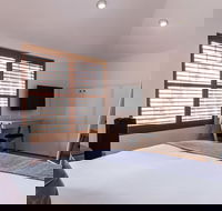 VERA 1BDR South Melbourne Apartment - Flights