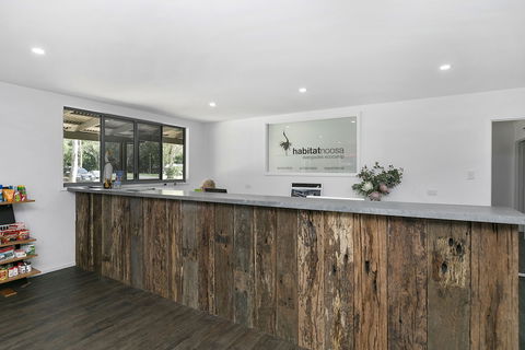 Habitat Noosa - Flights 1