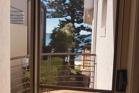 VUES At Salamander Bay - Flights 4
