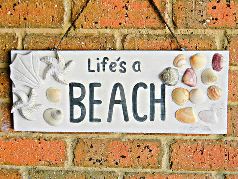 LIFES A BEACH - Flights 5
