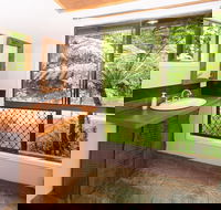 The Epiphyte Bed  Breakfast - Flights
