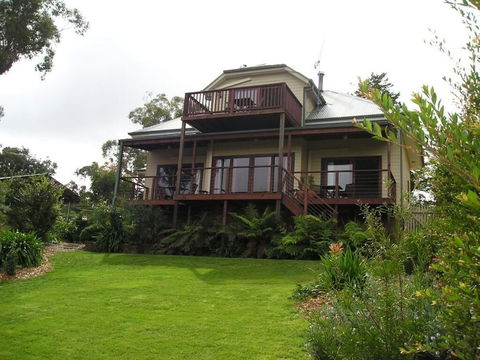 Valley Of The Waters B&B - Flights 1
