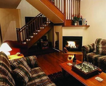Valley Of The Waters B&B - Flights 4