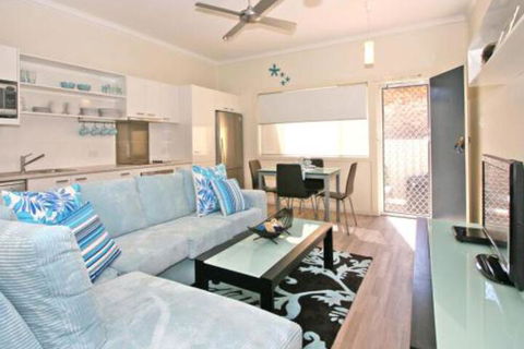 Yamba Daze Sunset Pet Friendly - Flights 3