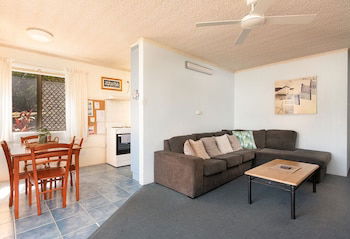 Yamba Towers 2 - Flights 6
