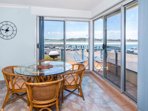 Fairholme 8 Perfect Lakefront Position - Flights 5