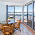 Fairholme 8 Perfect Lakefront Position - Flights 0