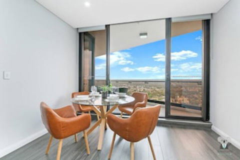 Awesome View 2Bed 2Bath APT + FREE PARKING NPA330 - Flights 0