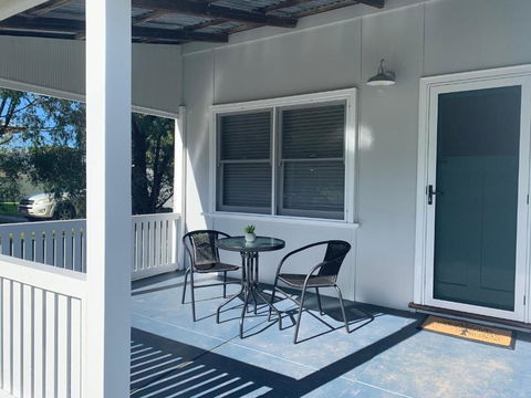 Yaringa Cottage...by The Sea - Flights 6