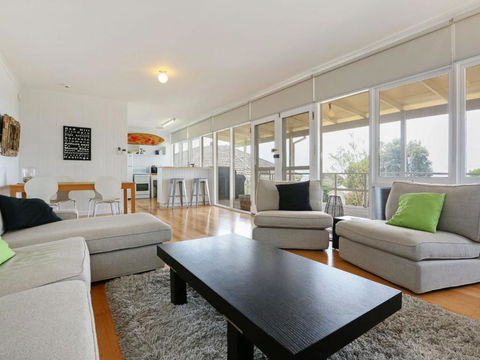 DROMANA BEACH SHACK... - Flights 5