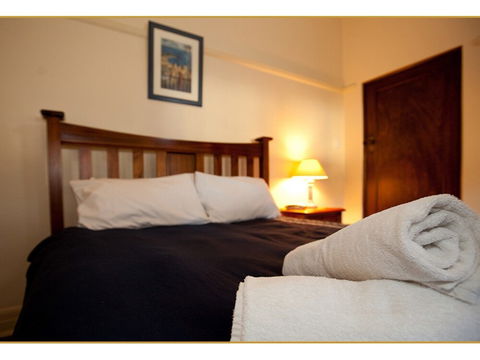 Fairholme Apartment - Flights 2