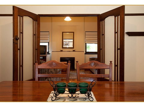 Fairholme Apartment - Flights 5
