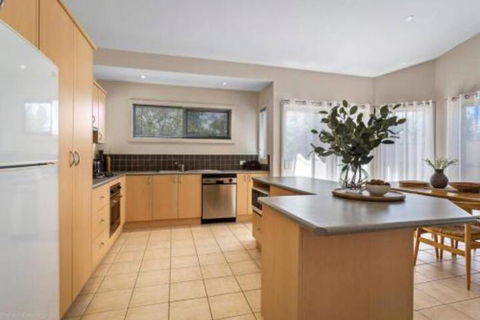 DRIFTWOOD VILLA Free Wifi Walk To Beach - Flights 5