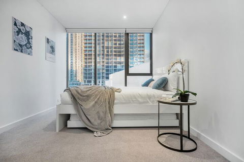 I02-china Town Luxury Service Apartment - Flights 3