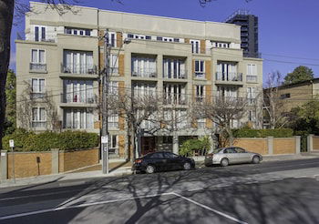 DARLING A Tidy Space In A Great Location - Flights 6