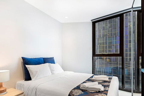 IFSuites (IFSTAYS) Light House Apartment - Flights 5