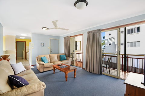 Vaai Moana - 5/10 Oriole Avenue - Flights 5