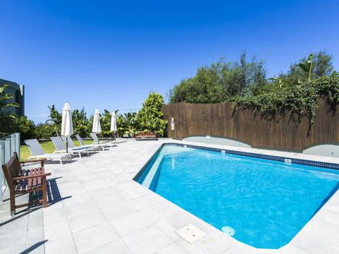 LORNE CHALET APARTMENT 36 Central Location - Flights 1