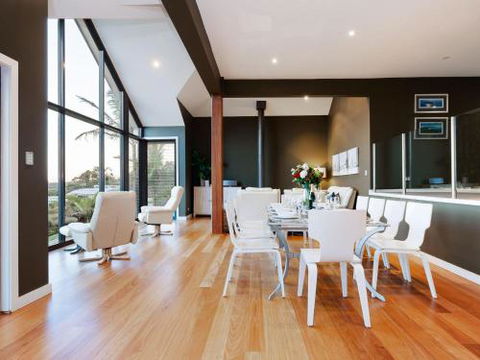 Venabu On Garuwa 20 Garuwa Street Spectacular House With Fabulous Views - Flights 6