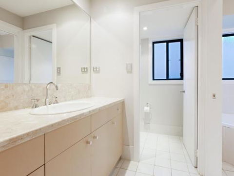 Venabu On Garuwa 20 Garuwa Street Spectacular House With Fabulous Views - Flights 1