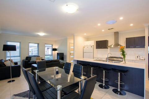 Vantage Court A Hidden Gem Of Mudgee 11 - Flights 4