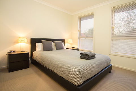 Vantage Court A Hidden Gem Of Mudgee 11 - Flights 5