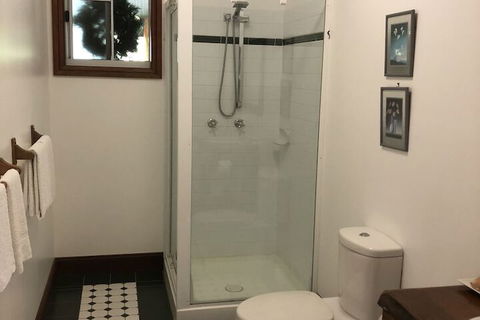 Daintree Manor Bed & Breakfast - Flights 5
