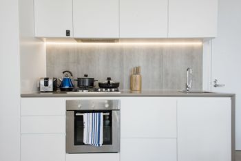 Avant Tower Apartment - Flights 2