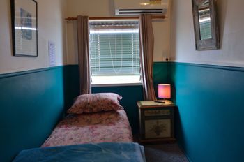 Aussie Way Backpackers - Flights 1
