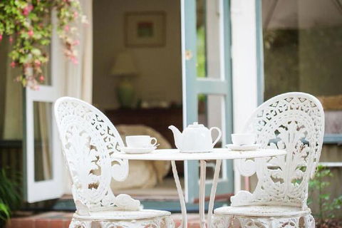 Valley Guest House - Flights 5