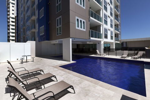 H On Mitchell Apartment Hotel - Flights 1