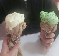 Annie's Old Fashioned Ice Cream Parlour - Flights